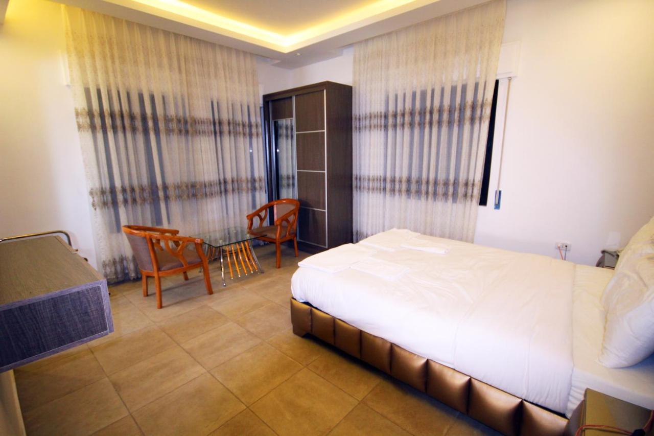 سما عمان للشقق الفندقية Sama Amman Hotel Apartments ภายนอก รูปภาพ