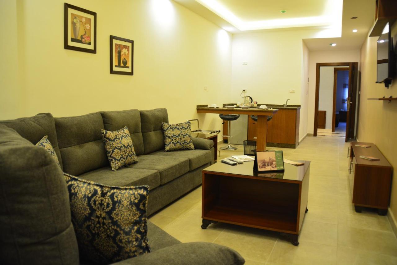 سما عمان للشقق الفندقية Sama Amman Hotel Apartments ภายนอก รูปภาพ