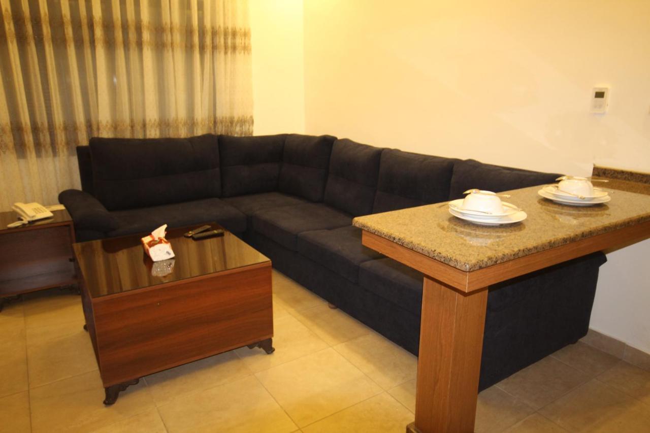 سما عمان للشقق الفندقية Sama Amman Hotel Apartments ภายนอก รูปภาพ